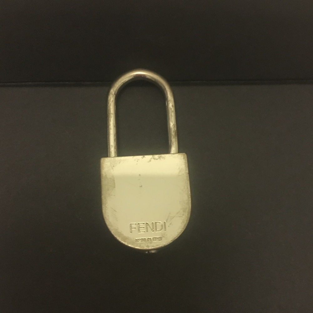 Fendi Accessory Lock - Picture 5 of 5
